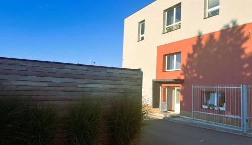 Triple Room with Shared Toilet