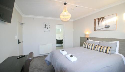 Deluxe Double Room with Shower