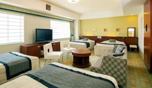 Standard Family Room 4-5 adult - Non-Smoking