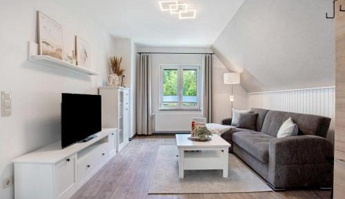 Superior One-Bedroom Apartment with Balcony