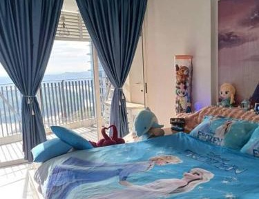 Two-Bedroom Deluxe Apartment with Balcony