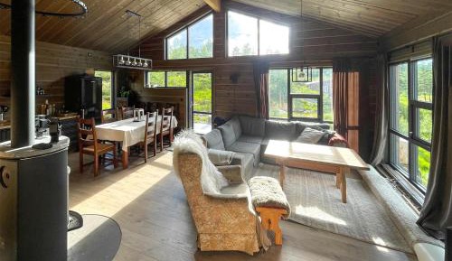 Three-Bedroom Holiday Home 