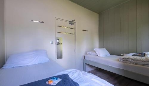 Twin Room with Shared Bathroom