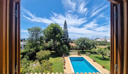 Four-Bedroom Holiday Home