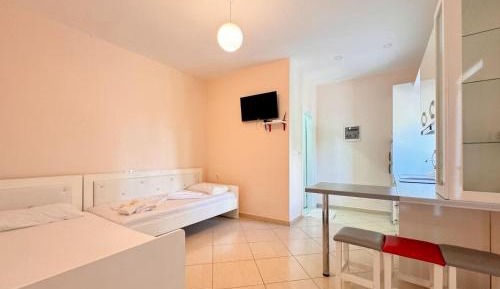 One-Bedroom Apartment with Garden View