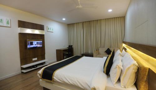 Superior King Room