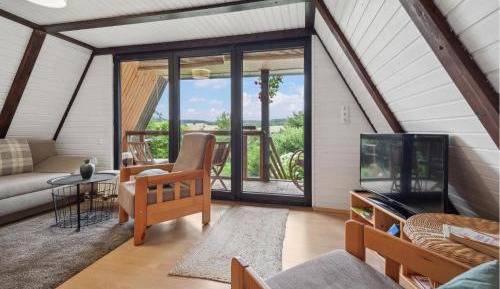 One-Bedroom Holiday Home
