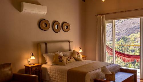 Suite with Mountain View