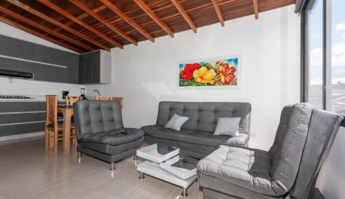 Three-Bedroom Deluxe Apartment