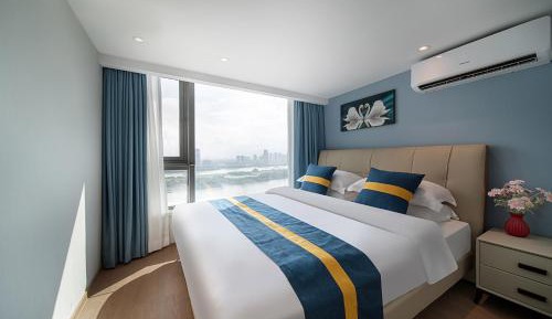 Premium Three-Bedroom Suite with River View