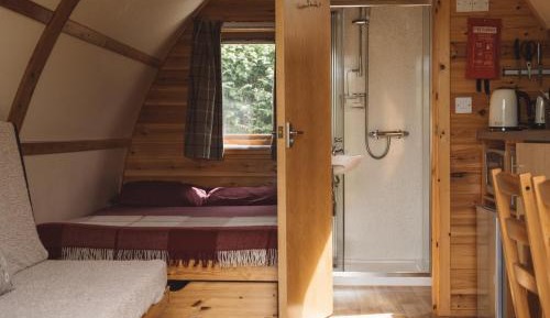 Standard Cabin with Hot Tub