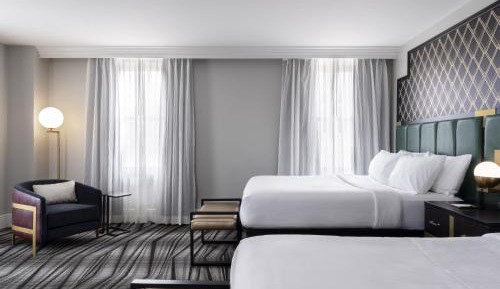 Guest room, 2 Queen, Balcony 