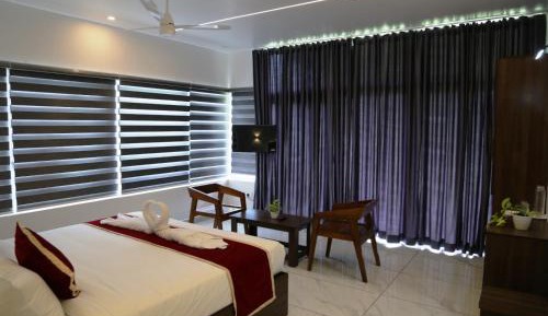 Deluxe Double Room with Balcony