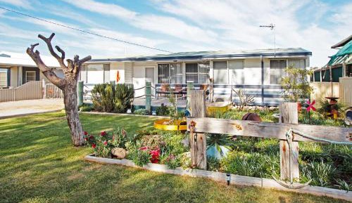 Four-Bedroom Holiday Home