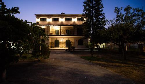 Three-Bedroom Superior Apartment