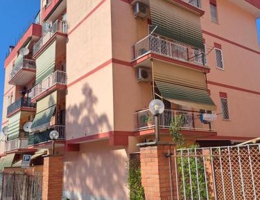 Studio Apartment with Balcony