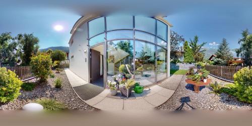 Three-Bedroom Deluxe Apartment