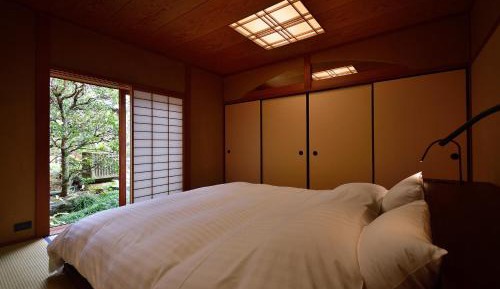 Villa garden view with open air Hot Spring Bath