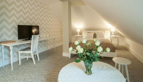 Comfort Triple Room with Shower