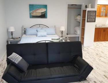 Queen Room with Garden View