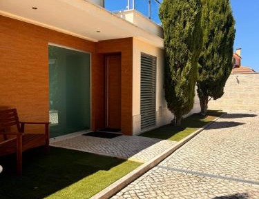 Three-Bedroom Townhouse