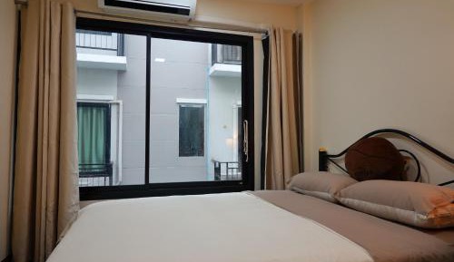 Double Room with Shared Bathroom