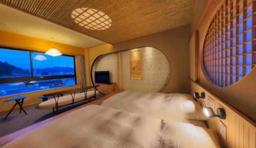 Twin Room with Private Bathroom