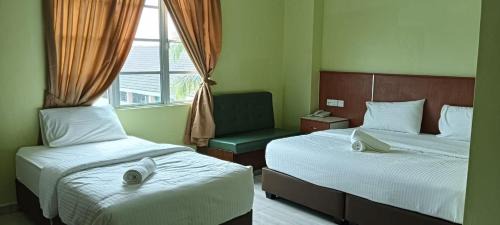 Deluxe Triple Room