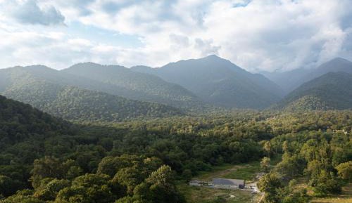 Double or Twin Room with Mountain View