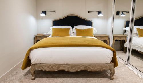 One-Bedroom Basement Apartment - Braan