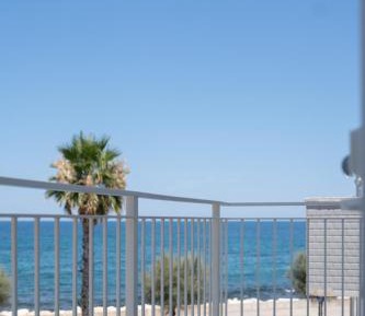 Deluxe Double Room with Balcony and Sea View