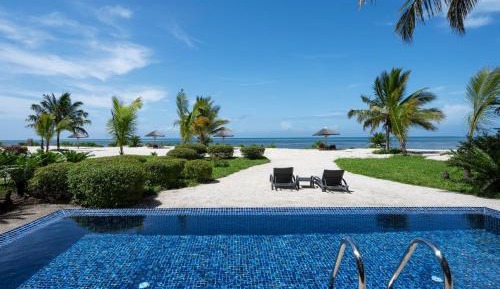 Luxury Ocean Front Pool Villa
