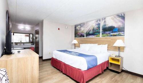 King Room - Non-Smoking