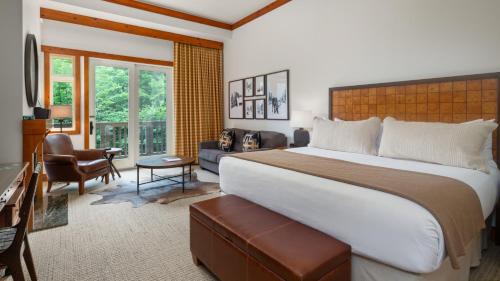 Studio with Sofa Bed