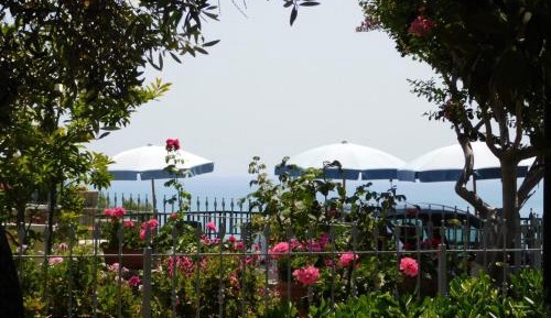 Double Room with Balcony and Sea View