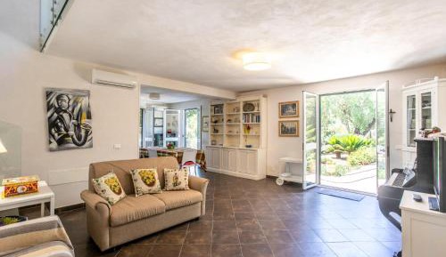 Four-Bedroom Holiday Home
