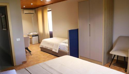 Triple Room with Garden View