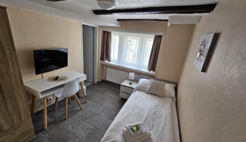 Single Room with Bathroom