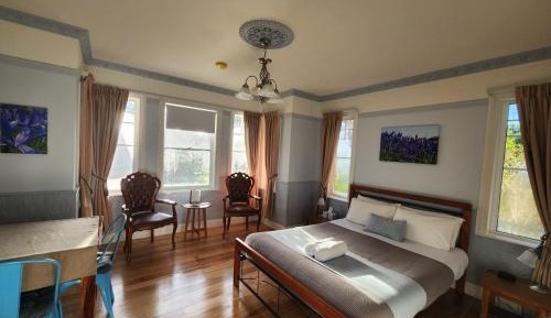 Queen Suite