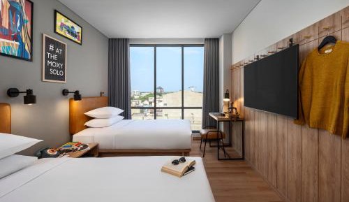 Twin Room with City View