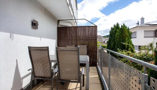 Superior One-Bedroom Apartment with Balcony