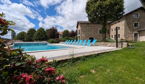 Holiday Home (23 adults)