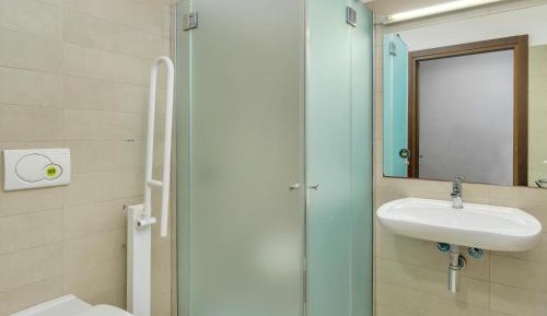 Twin Room - Disability Access