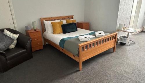 Double Room with Private Bathroom