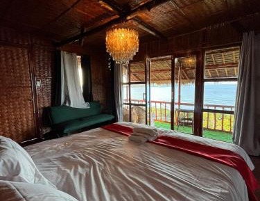Bungalow with Sea View