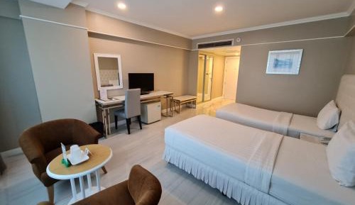 Deluxe Twin Room