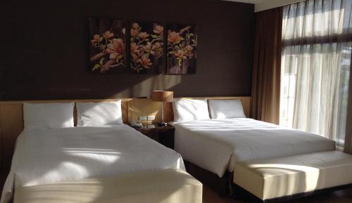 Deluxe Family Room