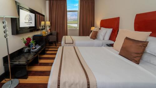 Deluxe Twin Room with Sea View