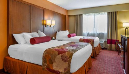 Queen Room with Two Queen Beds and Kitchenette - Non-Smoking