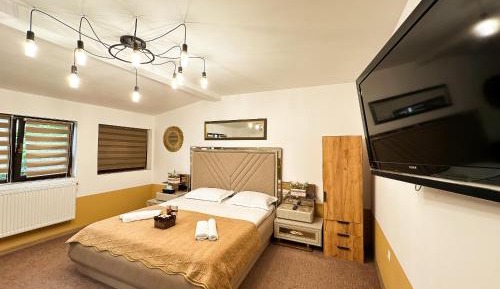 Studio Apartment with King Bed